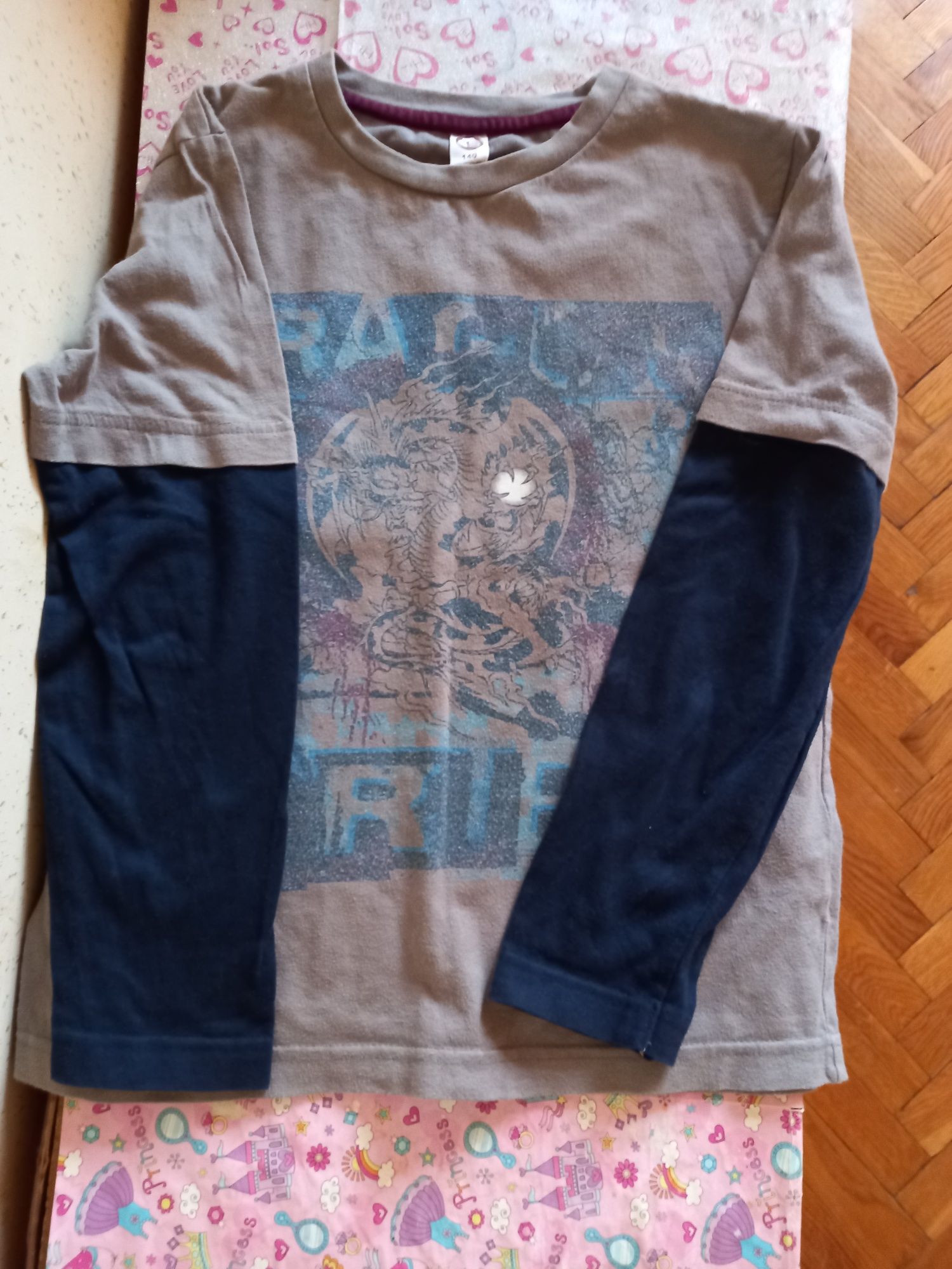 Безрукавка,Кофти, реглани,футболки  на хлопчика р.140-146 см