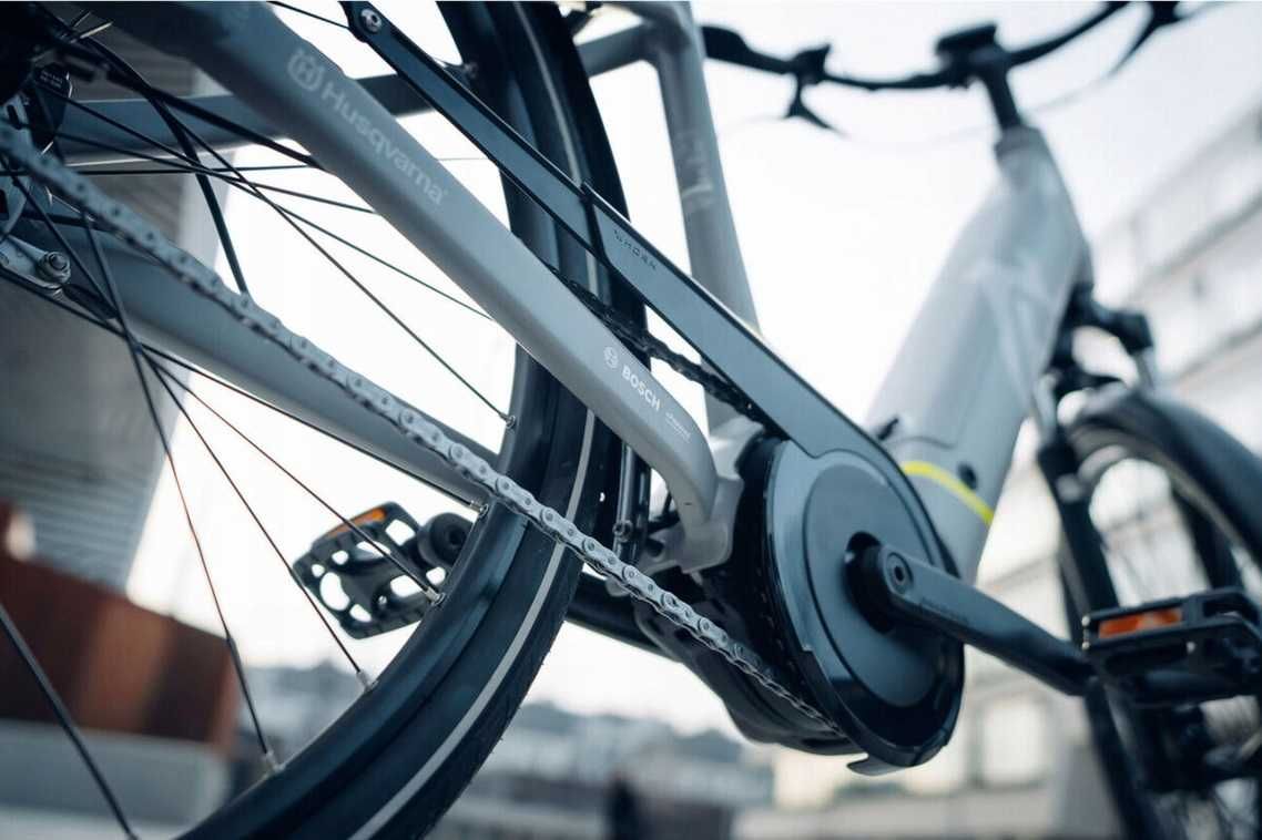 Damski Rower elektryczny Husqvarna Towner 2 28" NEXUS 8s BOSCH e-bike