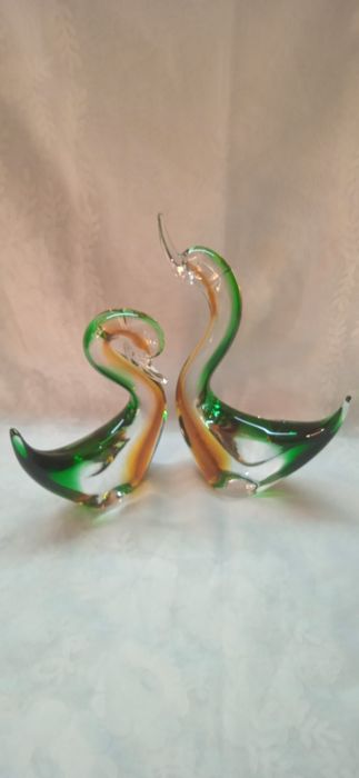 Dois Cisnes Murano Glass em perfeito estado