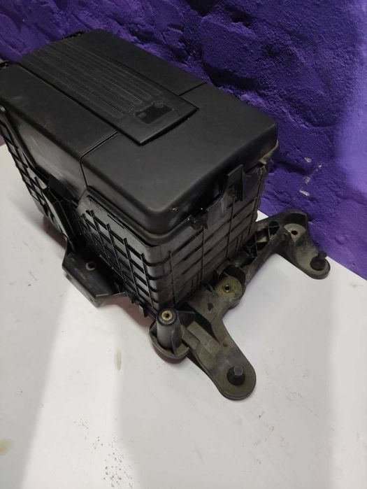 Поддон площадка аккумулятора кожух VW Passat B6