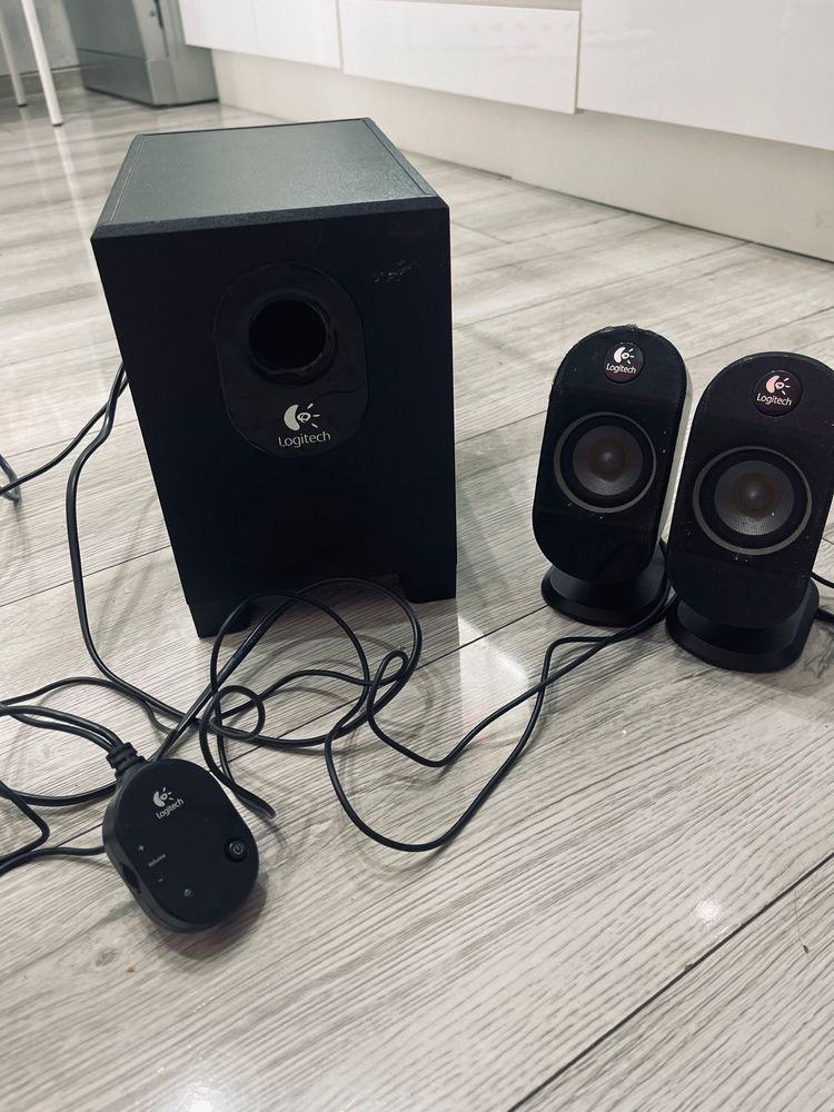 Głośniki Logitech X-210 z subwooferem, 100% sprawne,