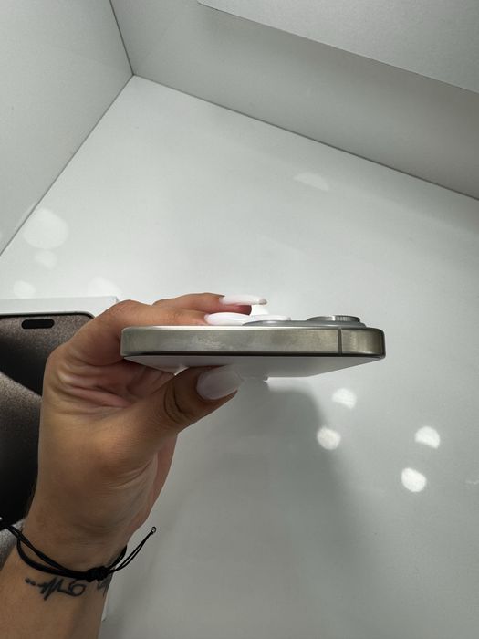 iPhone 15 Pro Max Natural Titanium 512GB NOVO bateria 100%