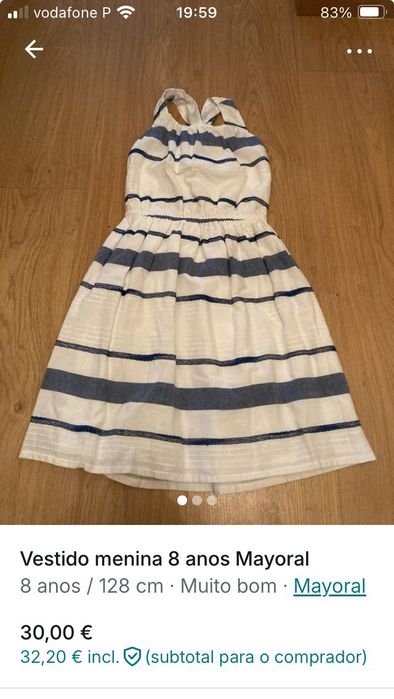 Vestido azul escuro e branco