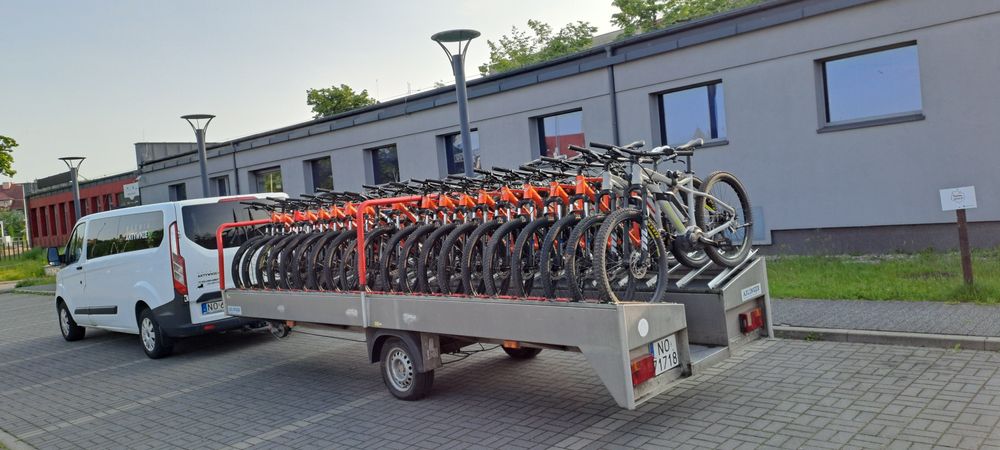Przyczepa rowerowa Ablinger na 20 rowerów aluminiowa