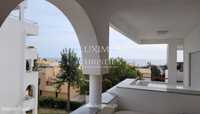 Apartamento T1+1 com vista mar, para venda em Porches, Algarve