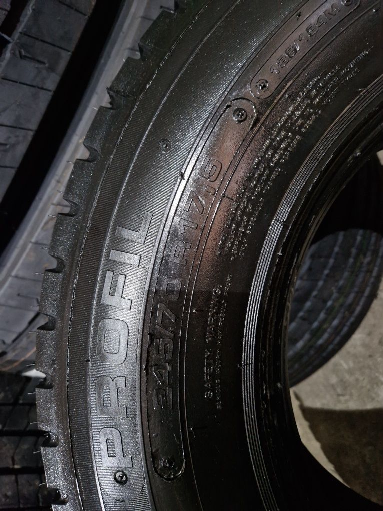 4x opony ciężarowe Profil 245/70R17,5 Napędowe XDE2
