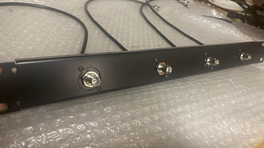 Panel na 4 abteny do systemow bezprzewodowych