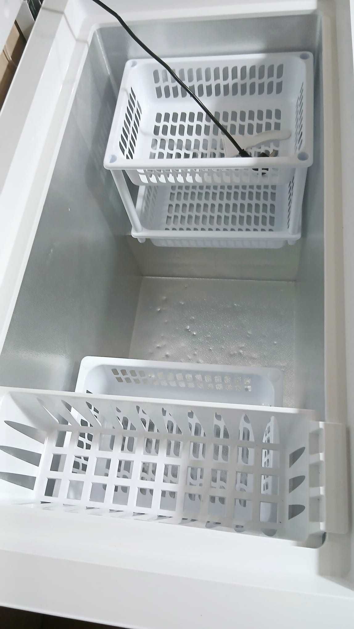 Arca frigorífica horizontal BECKEN  (250 L - Branco)
