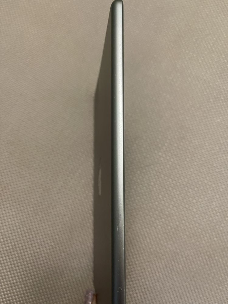 Планшет iPad 9.7 6th 2018 Silver 128Gb WiFi