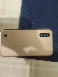 Продам телефон Samsung a01 в хорошем состоянии