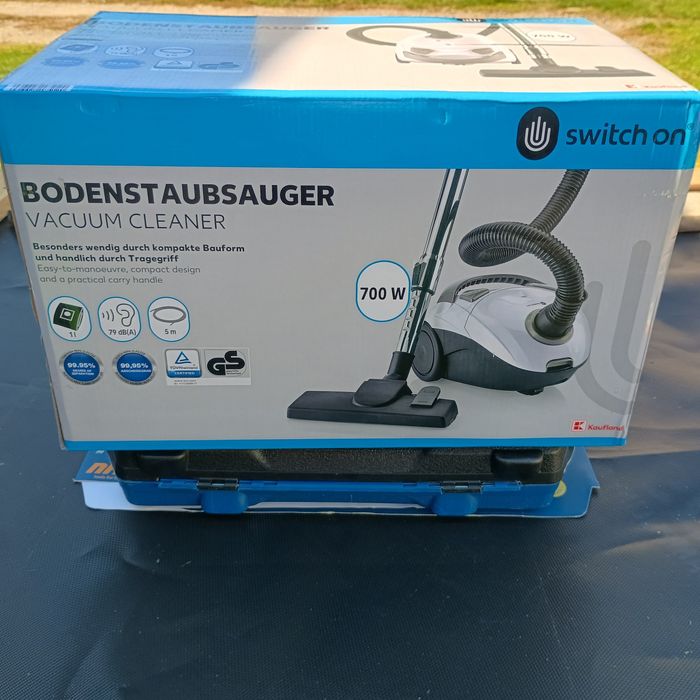 Odkurzacz switch on workowy moc 700w nowy