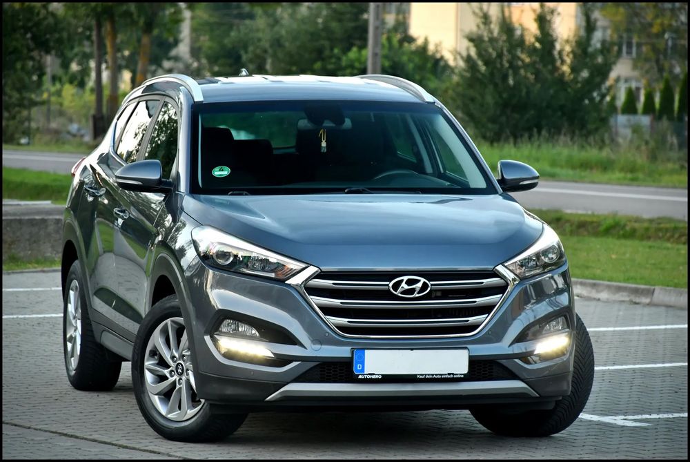 Hyundai Tucson 1.7CRDi 141KM AUTOMAT NAVI KAMERA LineAsist Led Serwis 115tKM zNiemiec