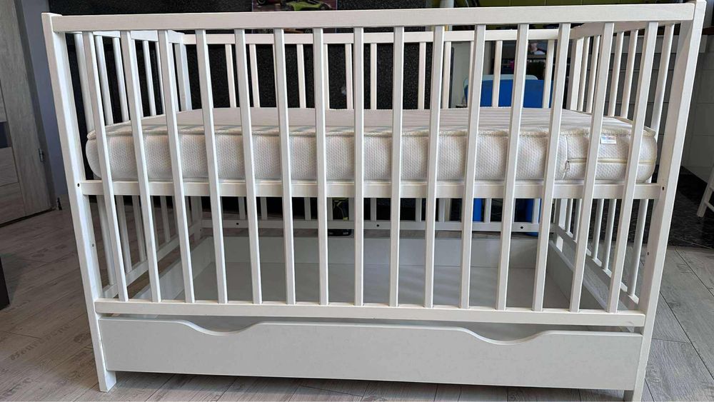 Łóżeczko dziecięce 120x60 z szufladą i funkcją tapczanika