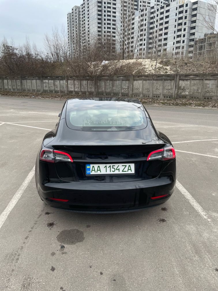 Tesla model 3 2021 long range