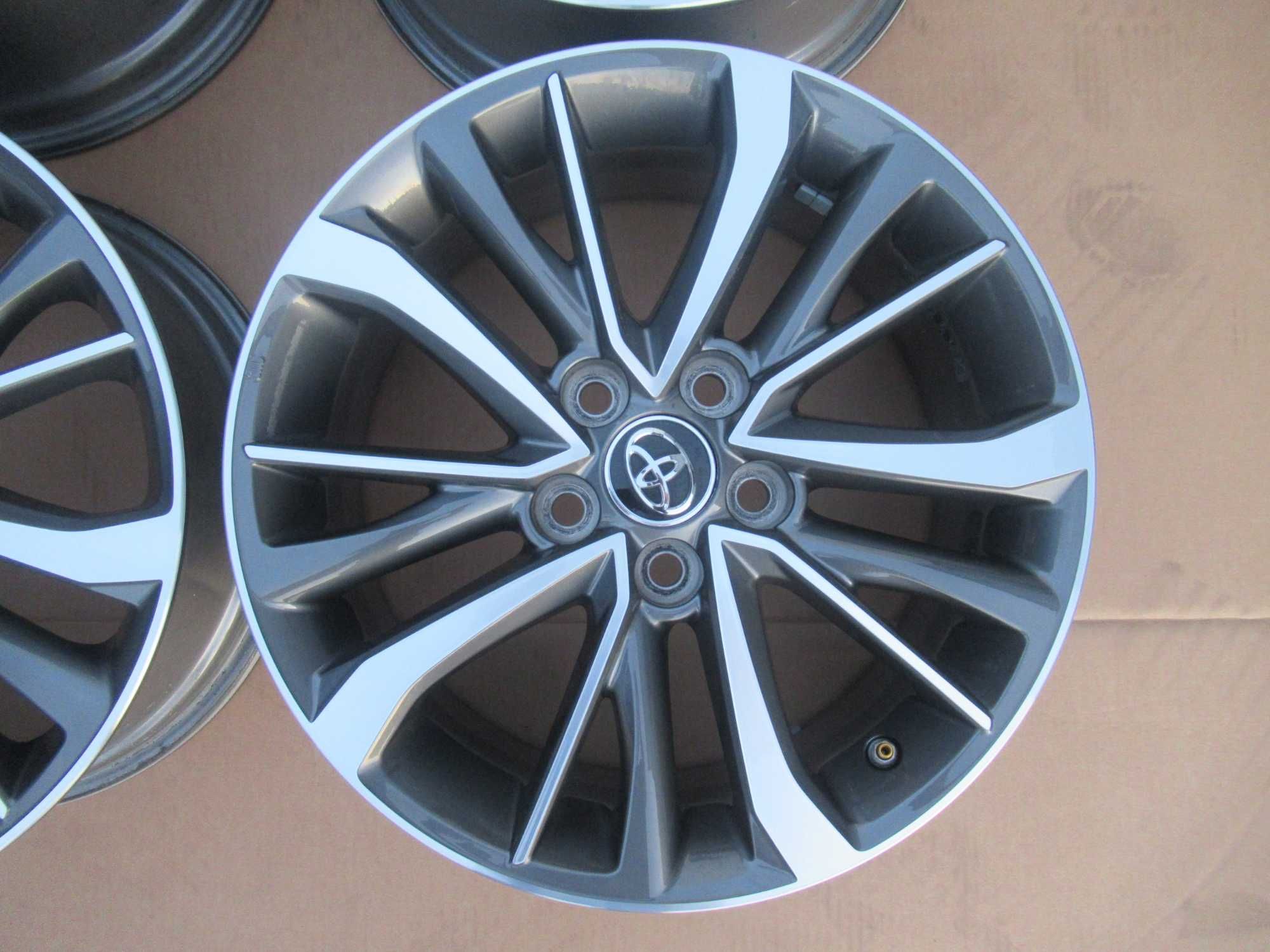 Felgi 17 czujniki TPMS Toyota Avensis Auris Coeolla oryginał HL8104