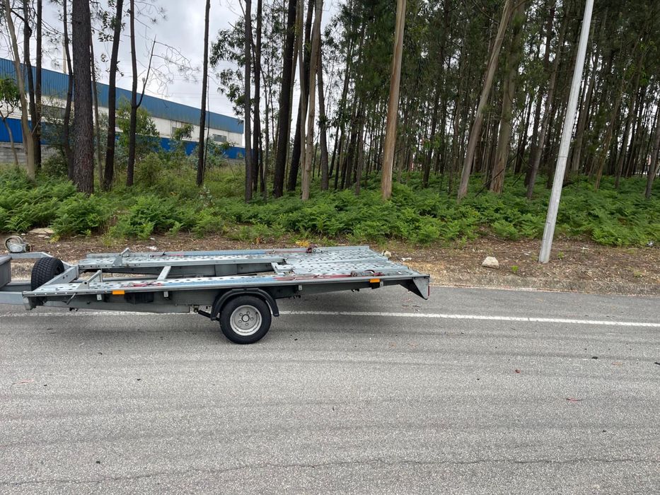 VENDE-SE ATRELADO