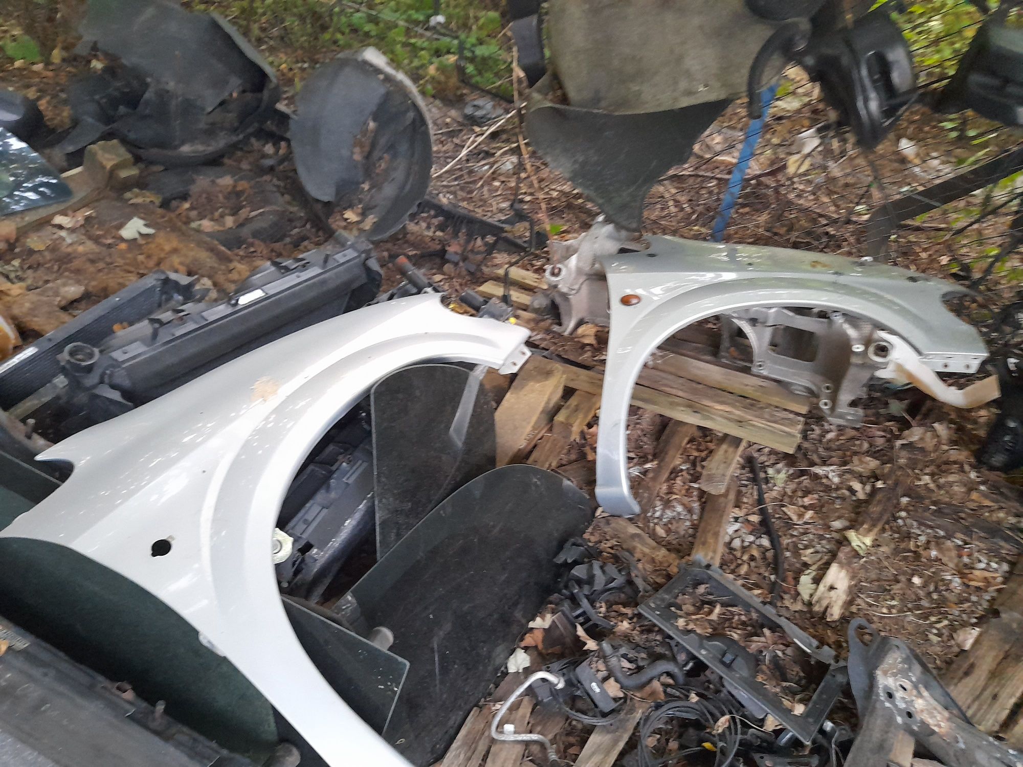 Błotniki przód  Mix kolorów. Chrysler voyager