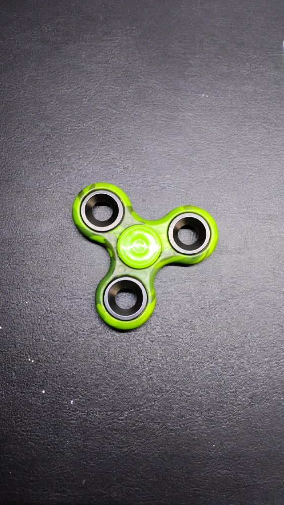 Fidget Spinner 3 odcieniach zielonego
