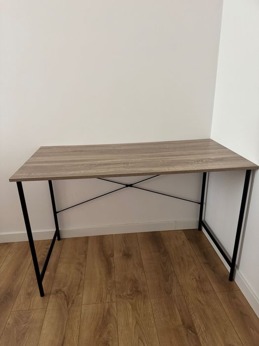 Biurko Jysk VANDBORG 60x120 kolor jasny dąb/czarny