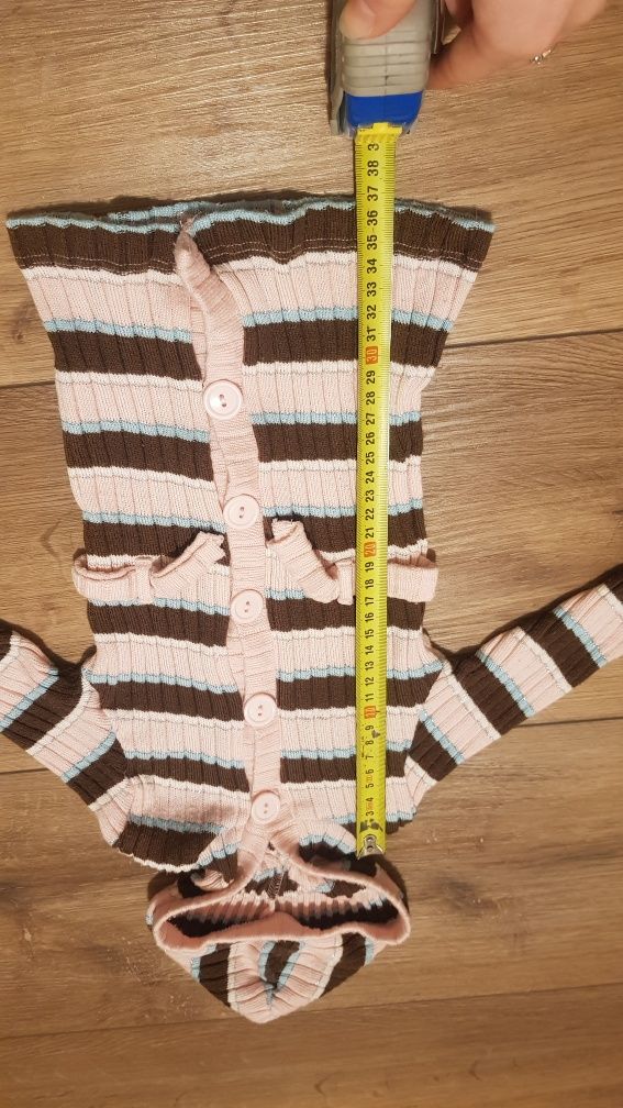Sweterek 62 68 74 na guziki zapinany kaptur