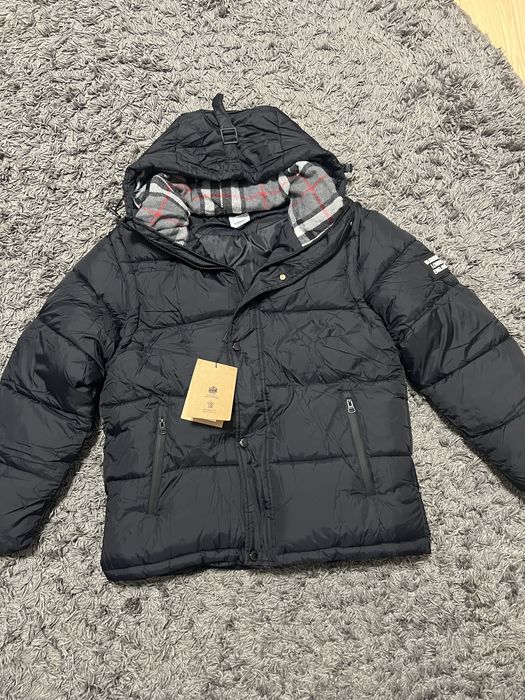 Пуховик Burberry