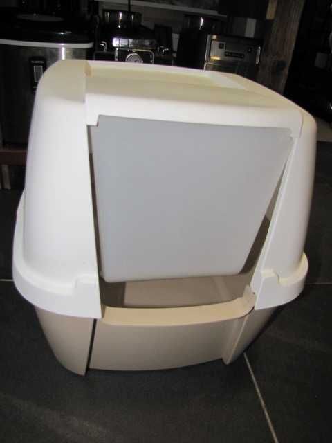 Kuweta dla kota zamykana z pokrywą Iris Ohyama