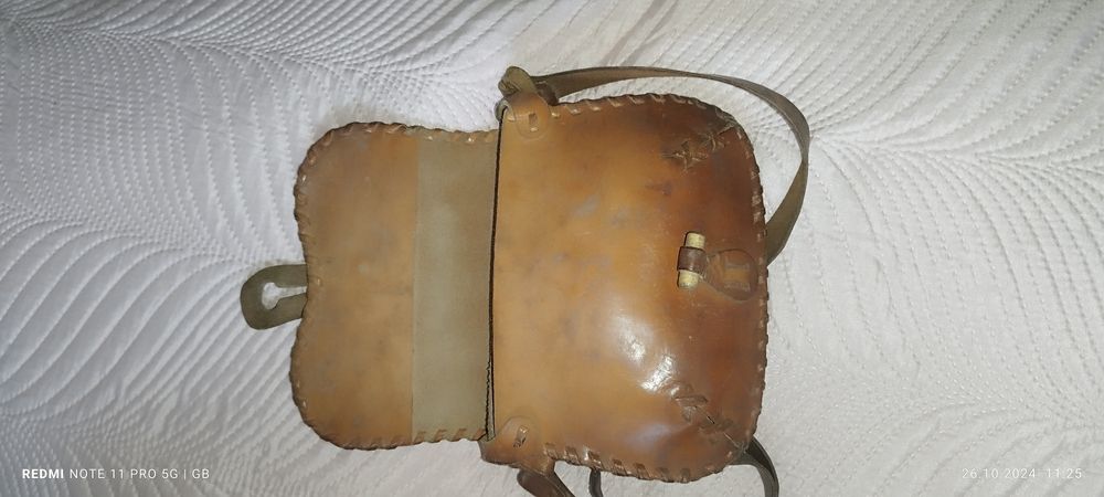 Sprzedam starą torebkę z prawdziwej skóry własnoręcznie robioną