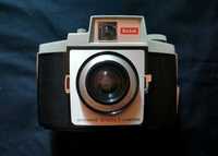 Máquina fotográfica Kodak Brownie Cresta 3