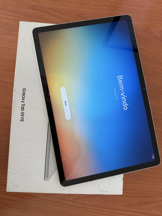 Tablet SAMSUNG Galaxy Tab S9 FE 10.9'' - 256GB - 8 GB