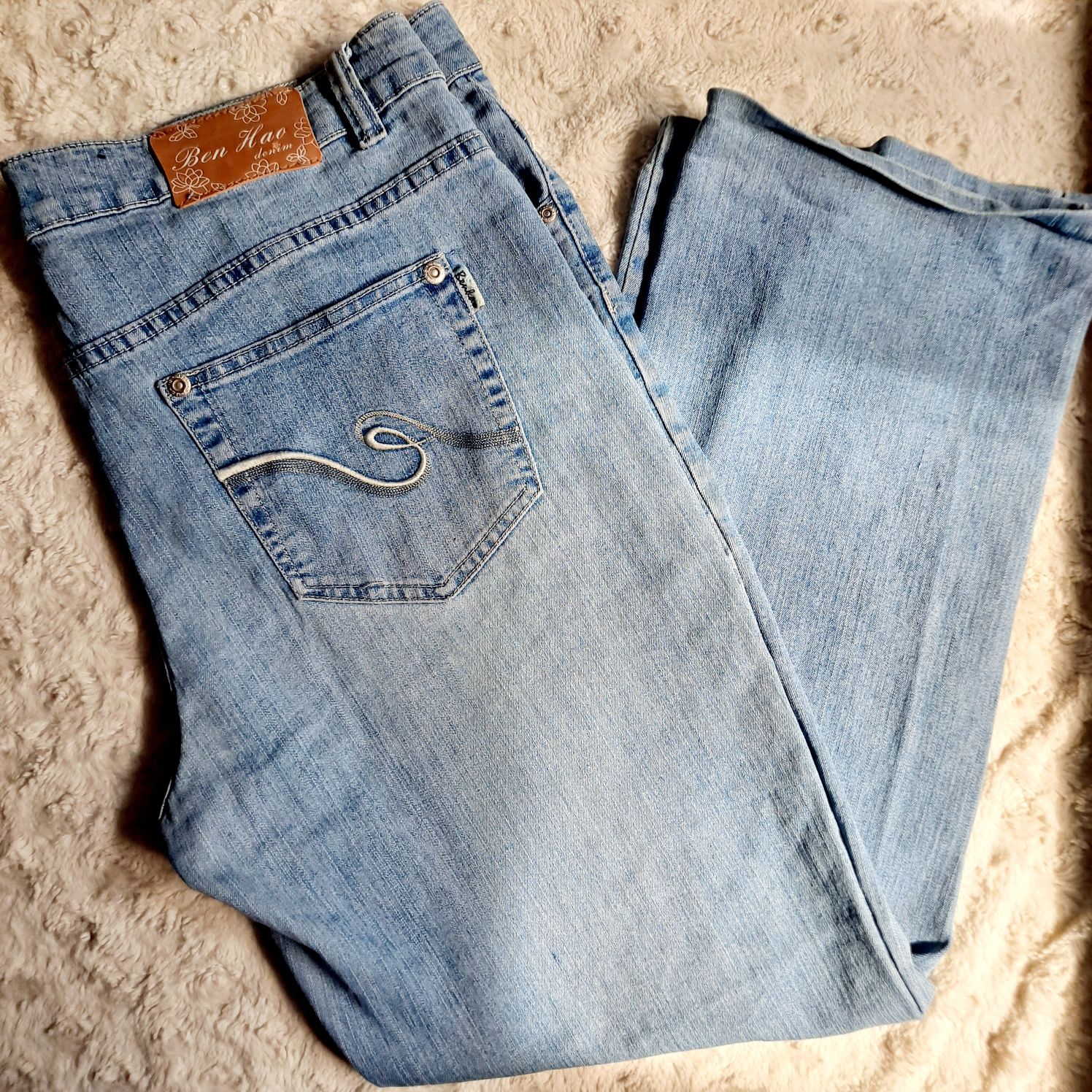 Jasne jeansy Ben Hao 52