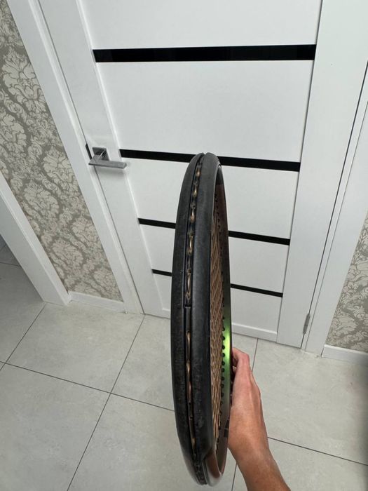 Wilson Blade v8 100 285 g