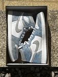 Nike air jordan 1 hyper royal size 42,5