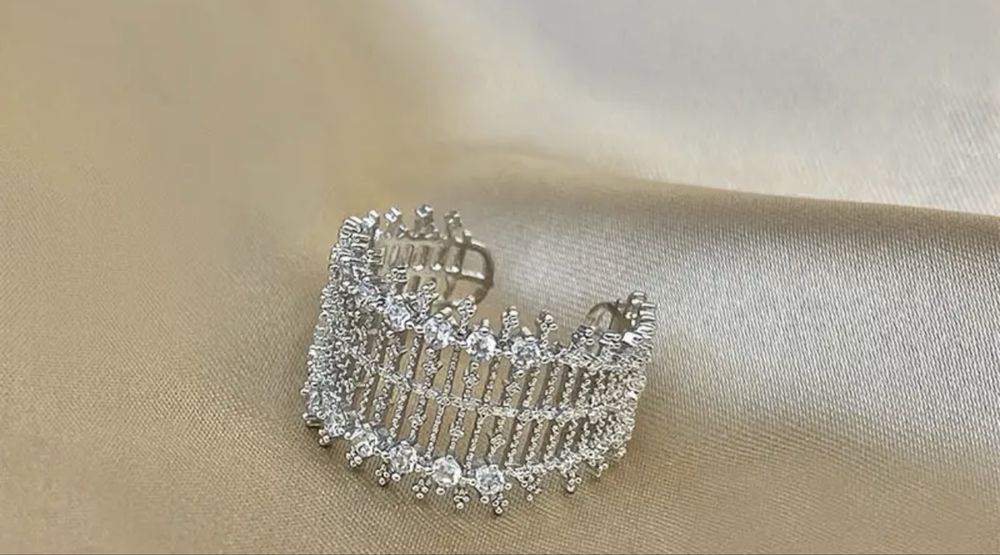 Кольцо камни безразмерное бижутерия широкое