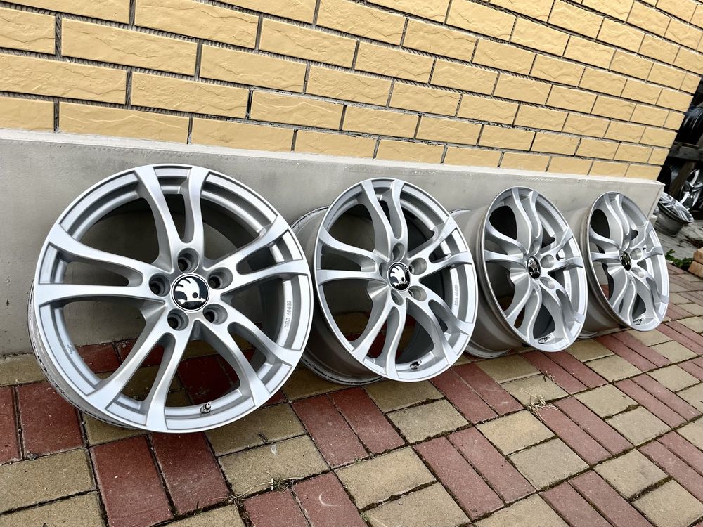 Диски R17 5.112 ET50 гольф тоуран кадді шкода а5 а7 мерседес