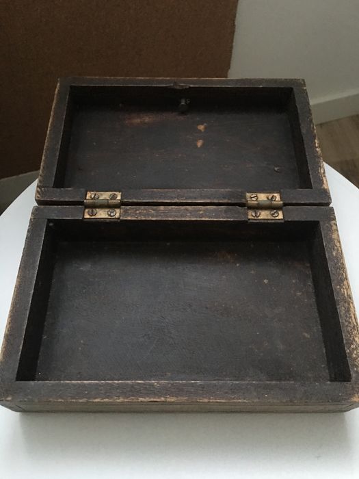 Guarda joias de madeira