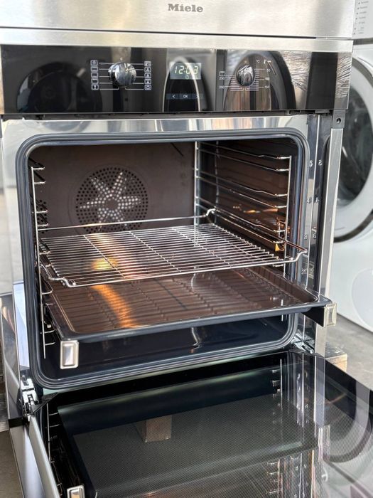 Комплект Miele — Пароварка + НВЧ DGM 6301 + Духова шафа  H 2661 B