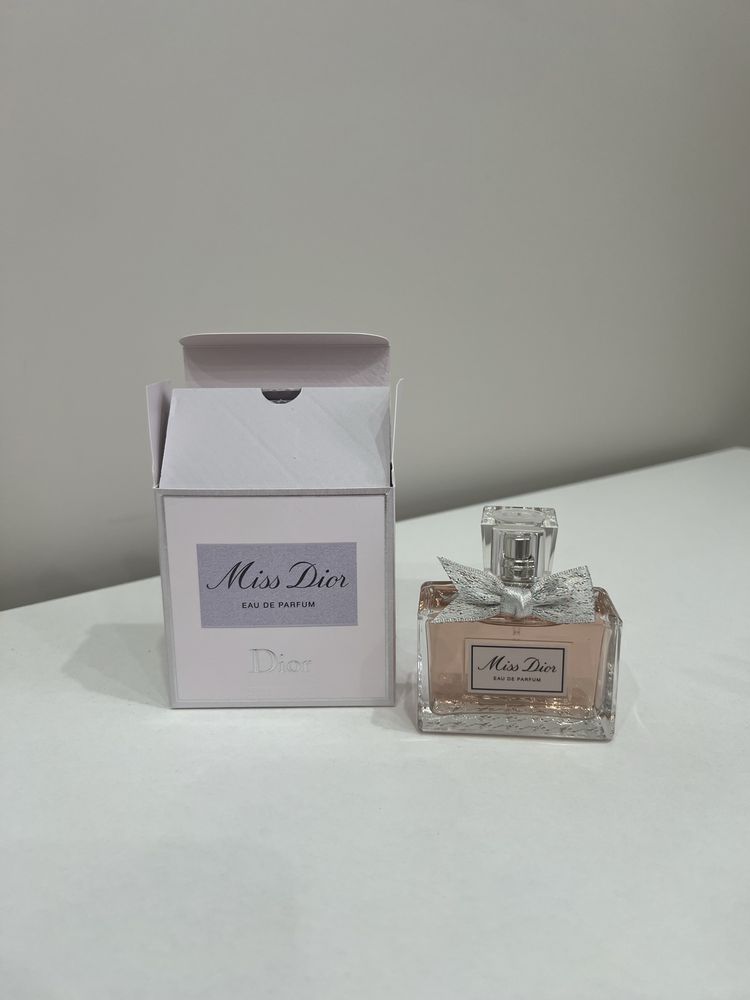 Парфумована вода DIOR miss dior 50 ml