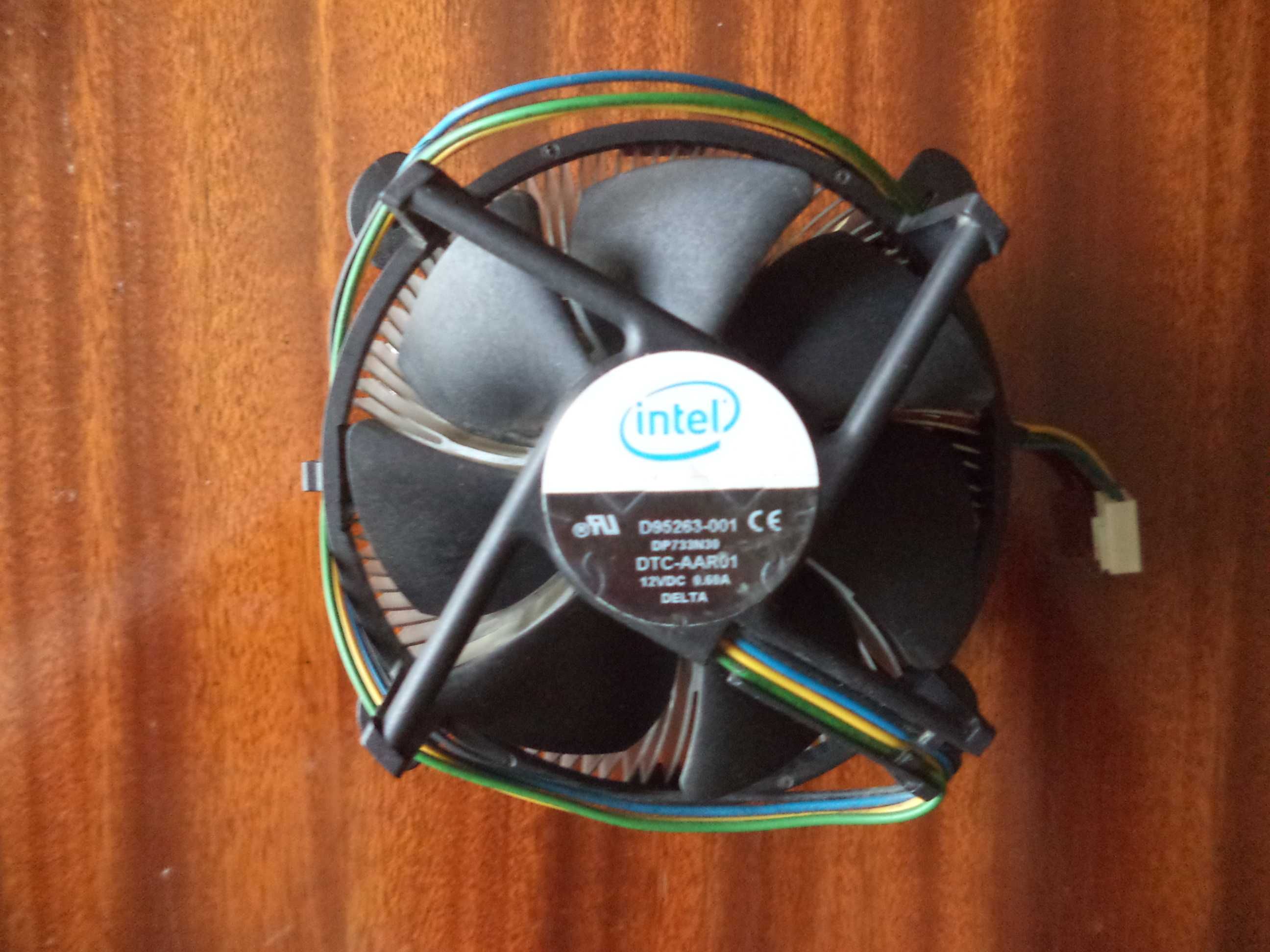 Кулер с радиатором Intel D95263-001