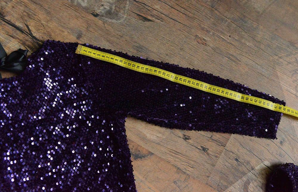 Плаття нарядне святкове фіолетове в пайєтках на дівчинку 146р