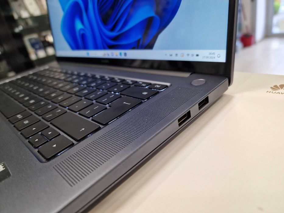 Huawei Matebook 16s/ i7-12700H/ 16GB/ 1TB/ Iris Xe/ W11/ Grade A/ 16"