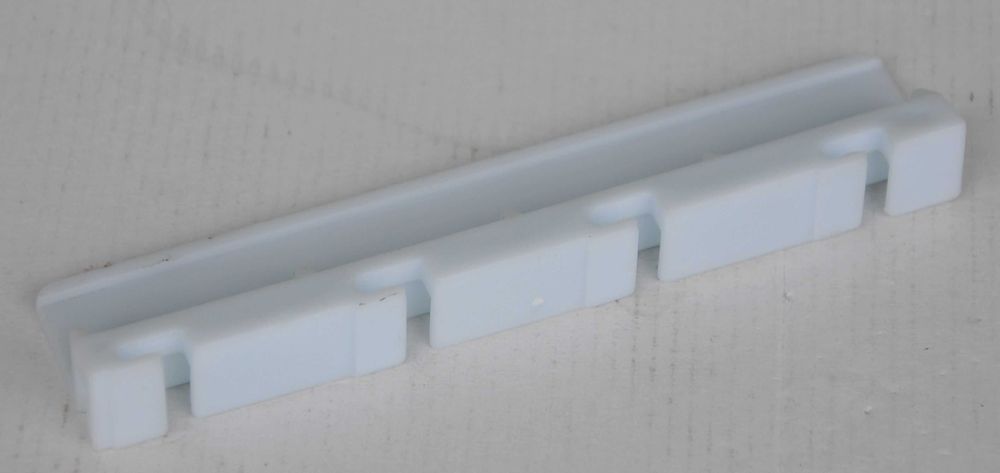 Nowy Uchwyt Kosza do Zamrażarki Skrzyniowej Electrolux AEG Biały