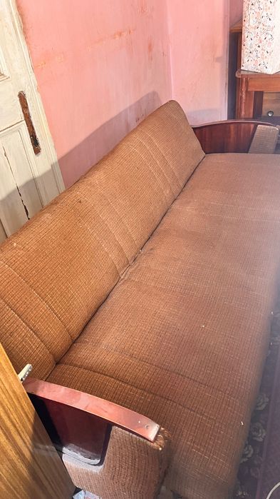 Безкоштовно віддам мебель (в асортименті)