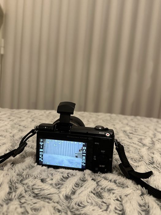 Sony A5000 c/ lente 16-50mm original