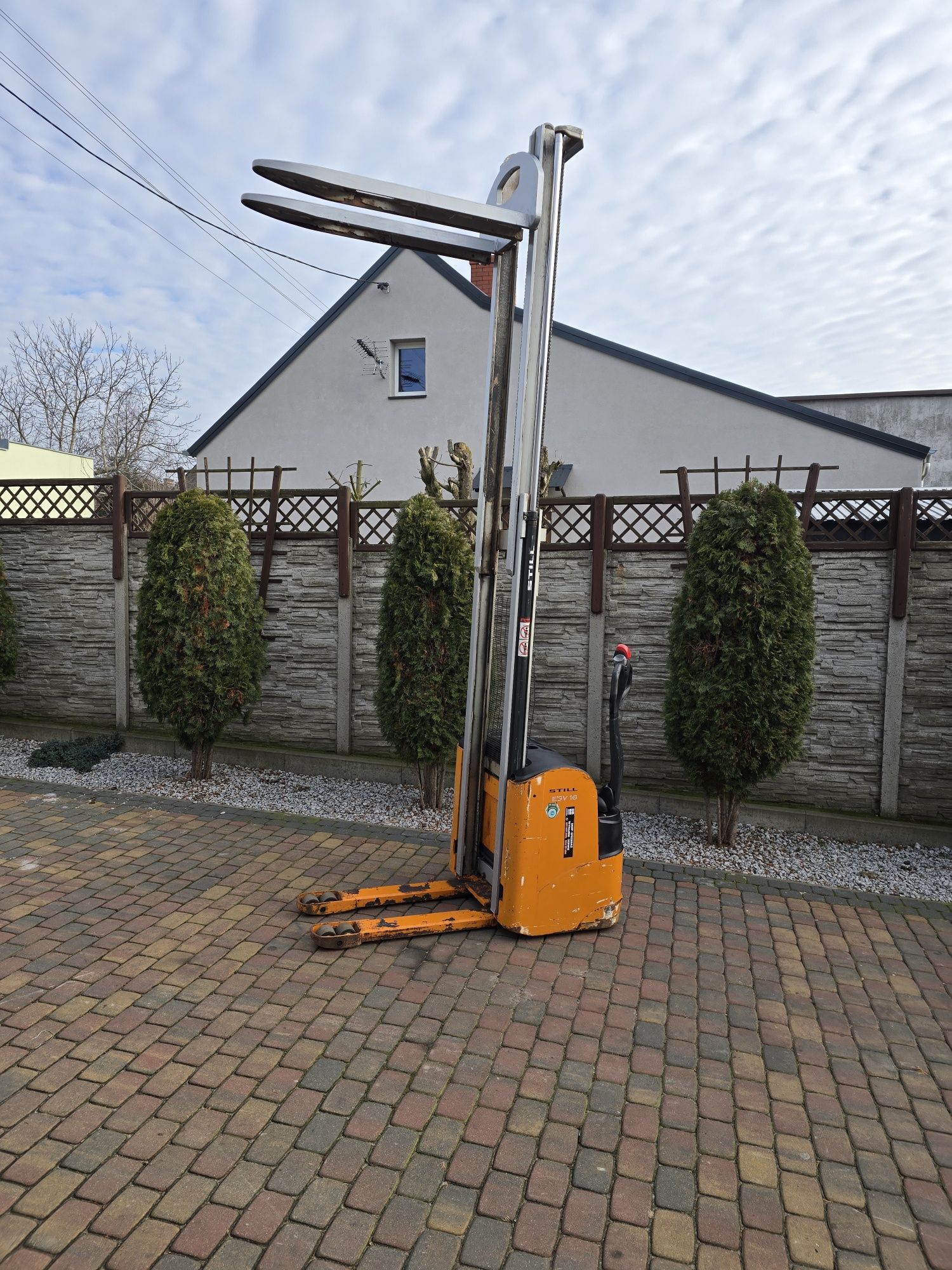 Wózek paletowy masztowy elektryczny Still EGV 16 paleciak sztaplarka