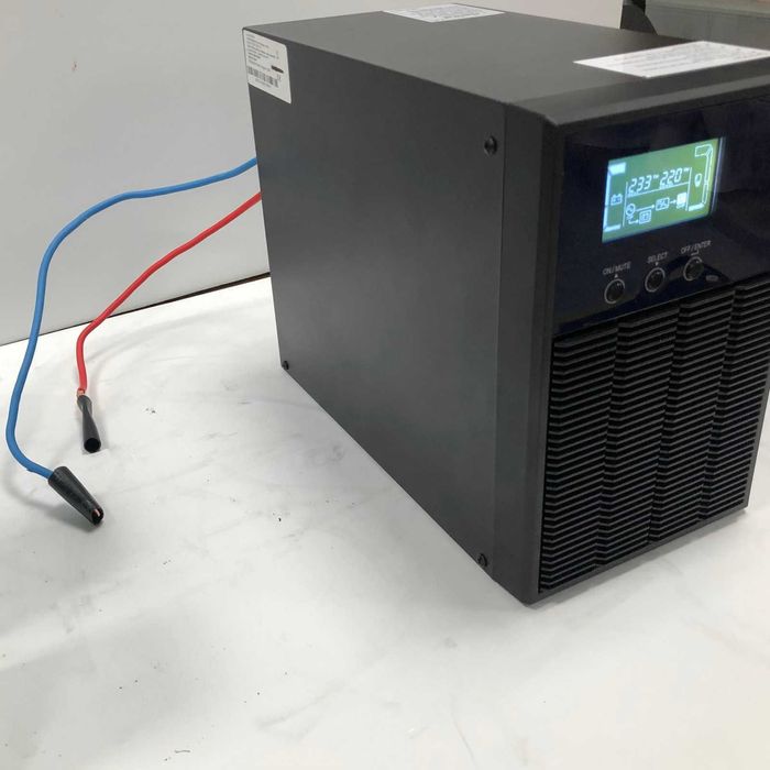 РОЗПРОДАЖ!!! Якісний безперебійник 1 Квт.  в ком-кті з акумуляторами!