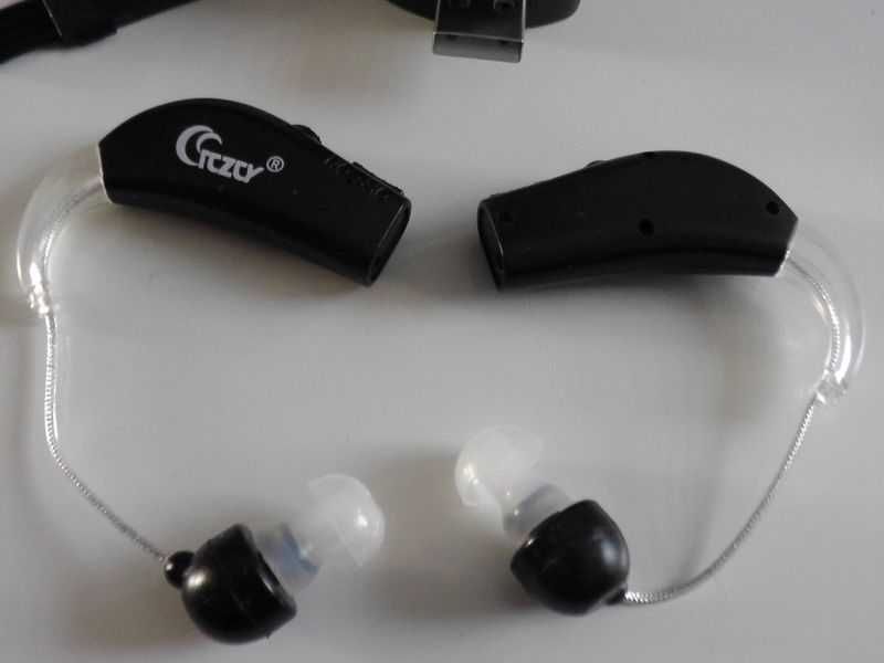 Aparat słuchowy wzmacniacz słuchu akumulatorowy 2 sztuki