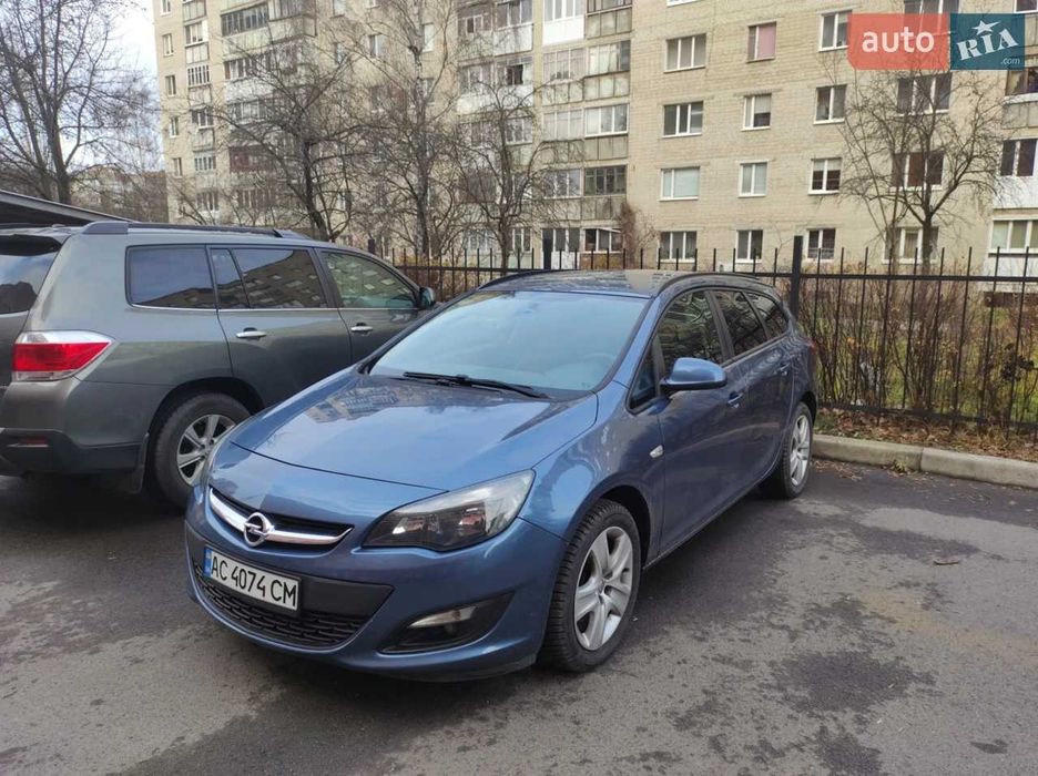 Opel Astra J 2014 механіка 1.7 CDTI