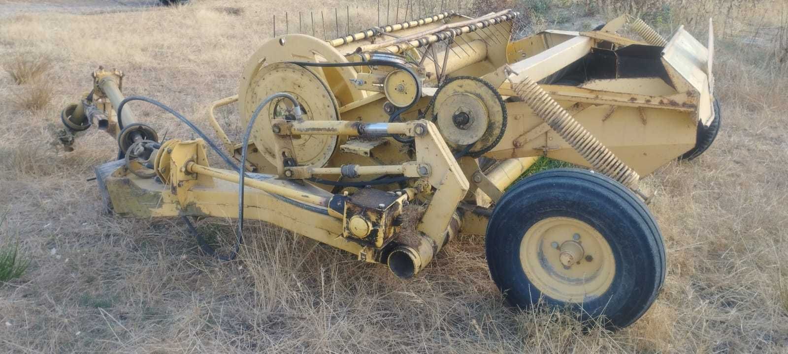 Vendo gadanheira condicionadora e juntador