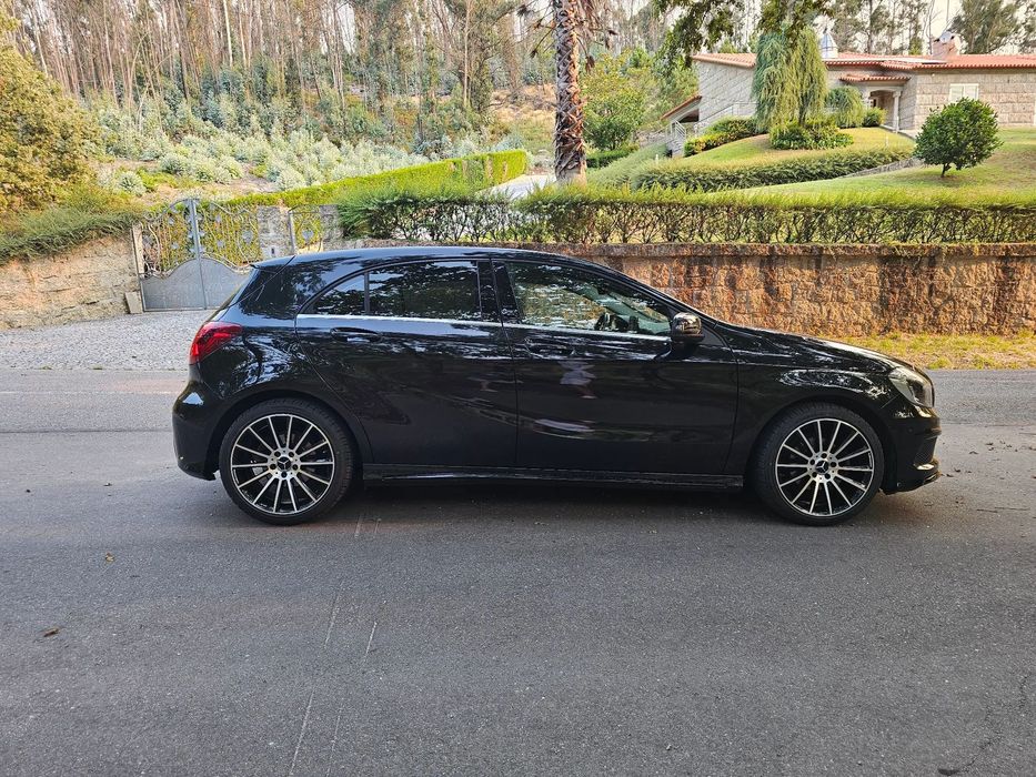 Mercedes-Benz A 180 d AMG Line