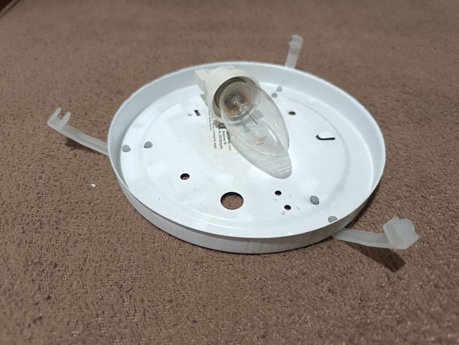 Плафон в кімнату